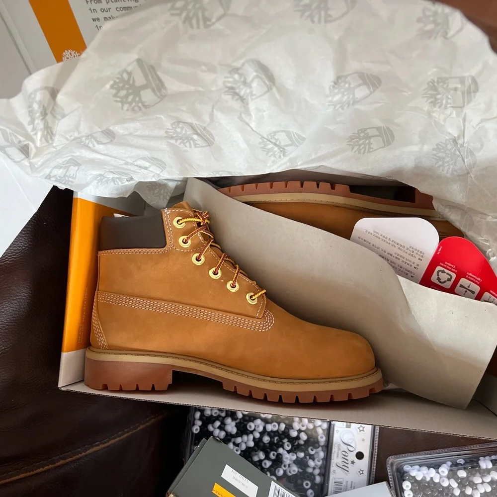 Timberlands - Picture 6 of 6